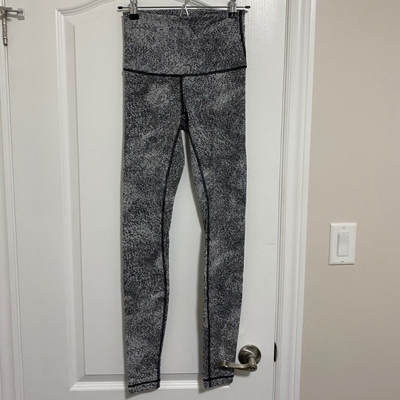 Lululemon wunder under - Picture 3 of 5